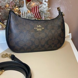 Coach Teri Shoulder bag 💼
